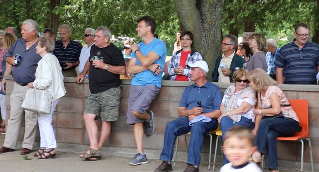 crowd5