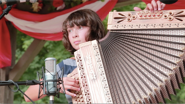 Showcaser Gasper Stajnar3